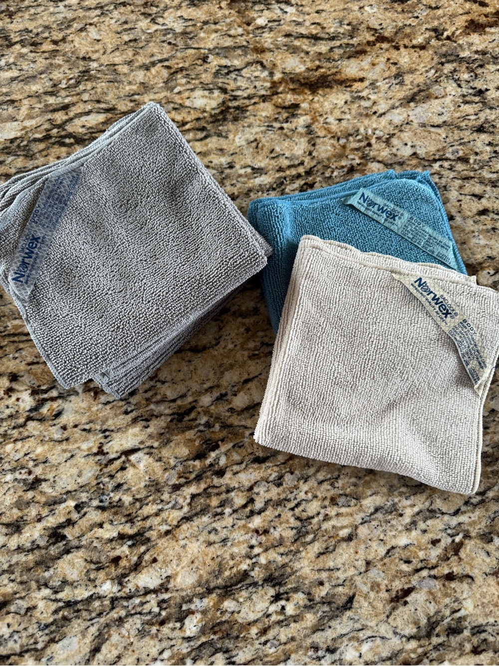 Norwex Body Cloth set, 4 -Gray, 1 -Teal, 1 -Beige 12” x 12”